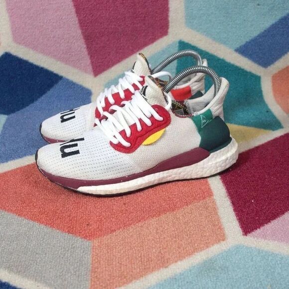 adidas Shoes - Women's adidas Pharrell x‎ Wmns Solar Hu Glide Size 6